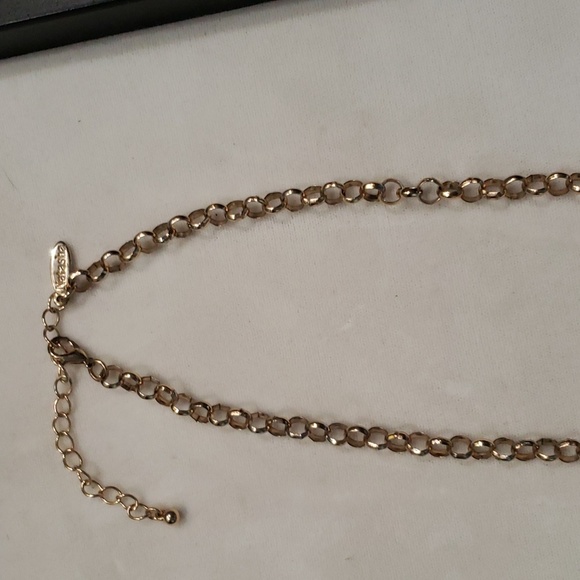 Natasha design with Black beads and White flowers and pearls. - Picture 3 of 6